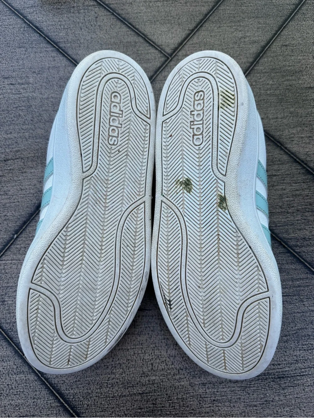 Adidas Grand Court Cloudfoam White Mint Stripe Sneakers Women’s 7